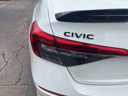 Used 2024 Honda Civic Touring image 6