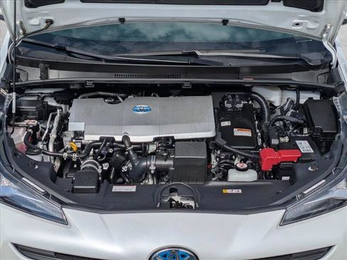 Used 2022 Toyota Prius L Eco FWD image 21
