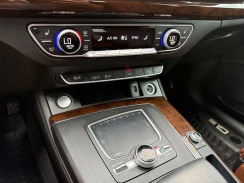 Used 2020 Audi Q5 2.0T Premium Plus w/ Premium Plus Package image 33