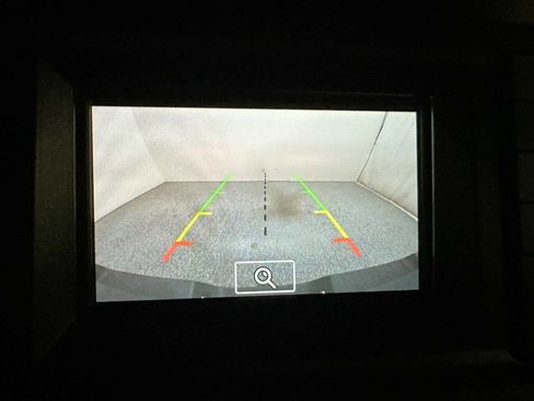 Used 2022 Ford F250 XL w/ Power Equipment Group image 14