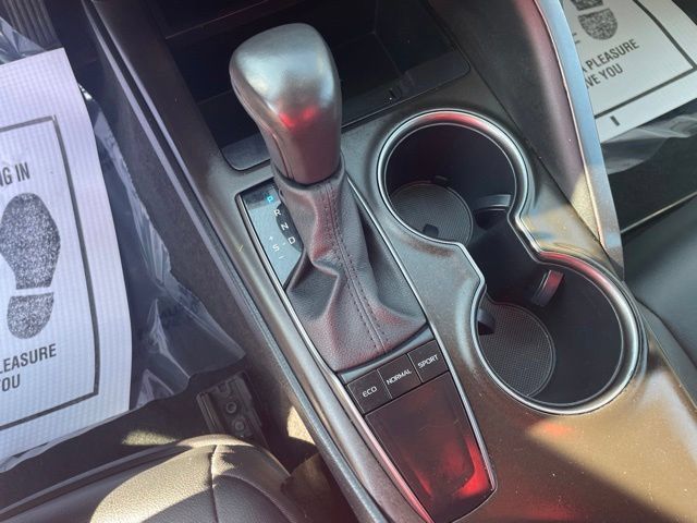 Used 2023 Toyota Camry SE FWD image 17
