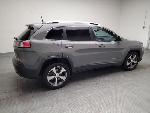 Used 2019 Jeep Cherokee Limited image 10