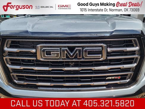 New 2026 GMC Yukon AT4 Ultimate AWD/4WD image 9