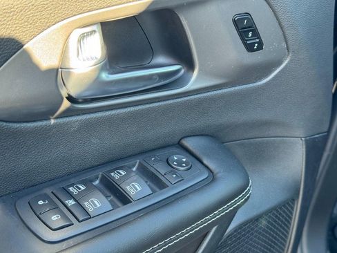 New 2026 Chrysler Pacifica Select w/ S Appearance Package image 14