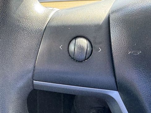 Used 2020 Tesla Model 3 Performance image 16