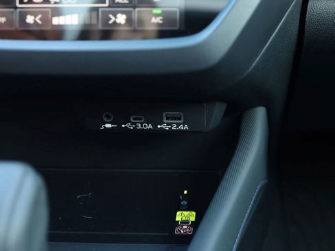 Used 2025 Subaru Forester Premium w/ Convenience Package #1 image 27