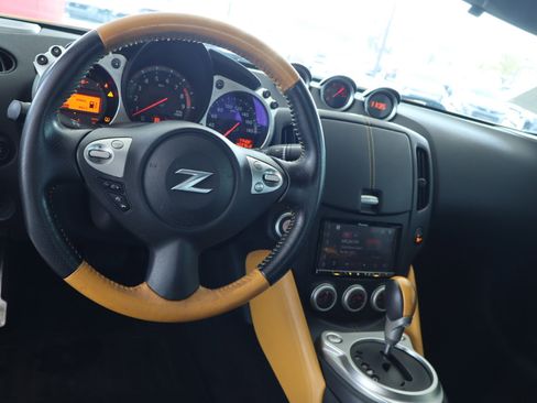 Used 2018 Nissan 370Z Coupe w/ Z34 Heritage Edition - Yellow image 19