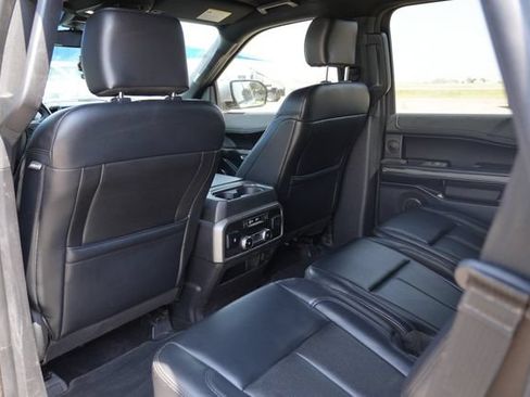Used 2019 Ford Expedition XLT w/ Equipment Group 202A RWD image 23