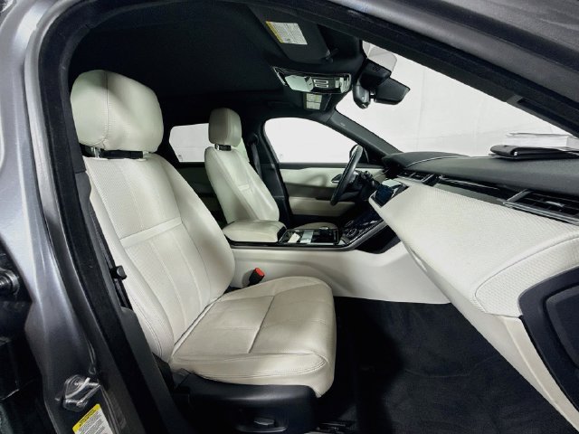 Used 2019 Land Rover Range Rover Velar S AWD/4WD image 30