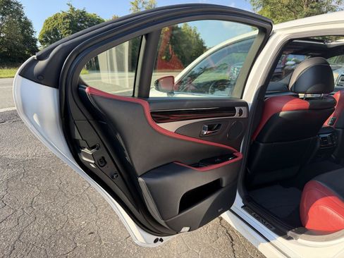 Used 2015 Lexus LS 460 AWD image 39