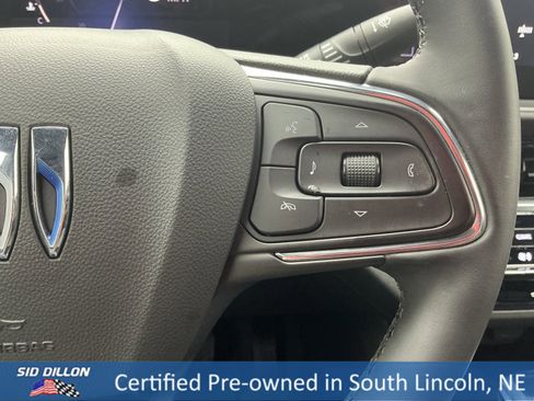 Used 2025 Buick Envista Avenir image 10