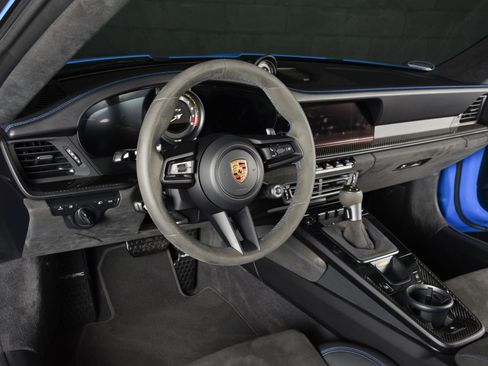 Used 2022 Porsche 911 GT3 RWD image 15