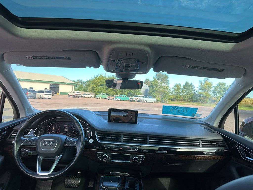 Used 2017 Audi Q7 3.0T Prestige w/ Prestige Package AWD/4WD image 26