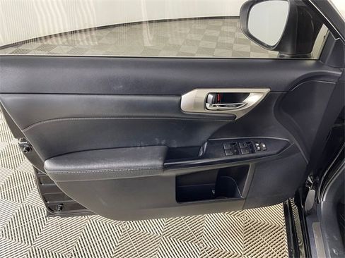 Used 2014 Lexus CT 200h image 17