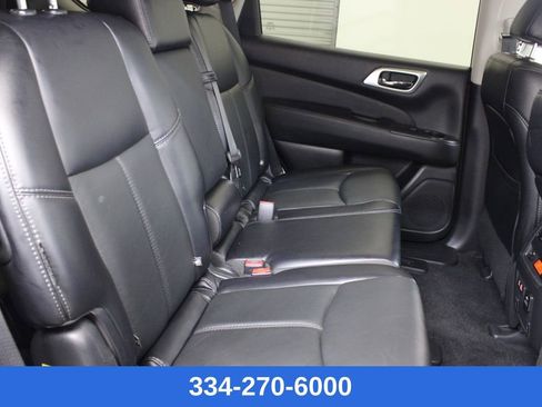 Used 2020 Nissan Pathfinder SL image 22
