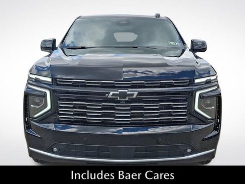 Used 2025 Chevrolet Tahoe High Country AWD/4WD image 2
