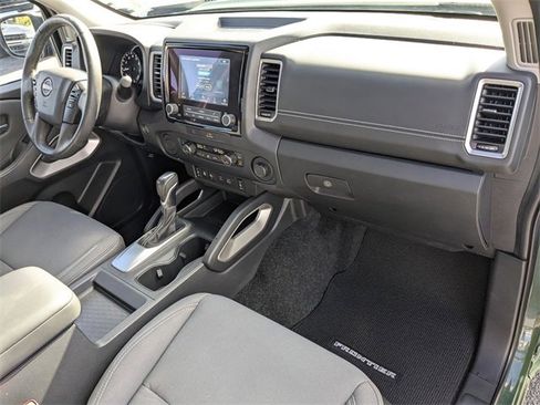 Used 2022 Nissan Frontier SV image 37