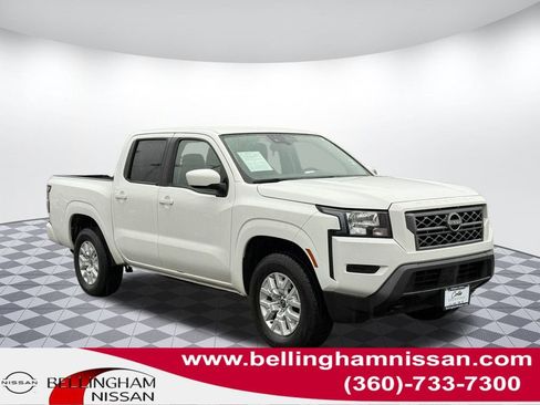Used 2023 Nissan Frontier SV image 1
