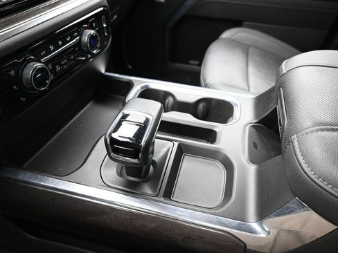 Used 2024 Chevrolet Silverado 1500 LTZ AWD/4WD image 20