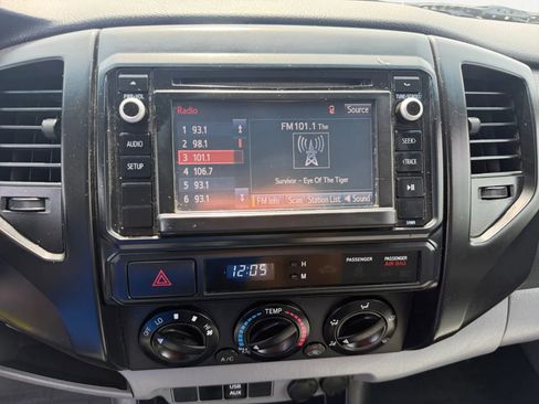 Used 2014 Toyota Tacoma 2WD Access Cab w/ Convenience Package image 19
