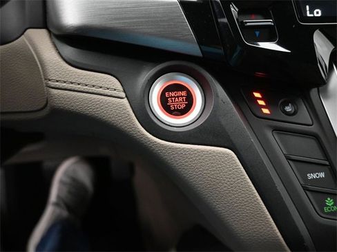 Used 2019 Honda Odyssey EX-L image 17