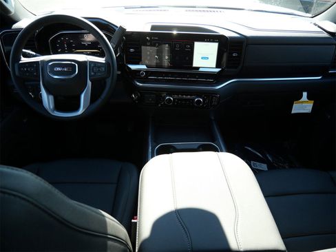 New 2026 GMC Sierra 2500 SLT w/ SLT Premium Package image 2