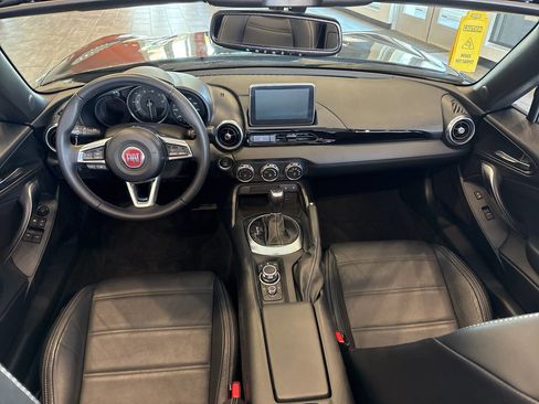 Used 2019 FIAT 124 Spider Lusso w/ Convenience Group image 18