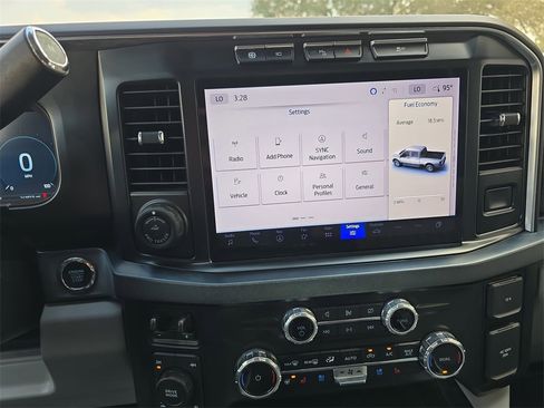 Used 2024 Ford F250 Limited image 18