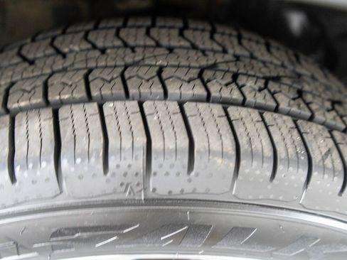 Used 2018 Subaru Crosstrek 2.0i Premium w/ Moonroof Package image 34