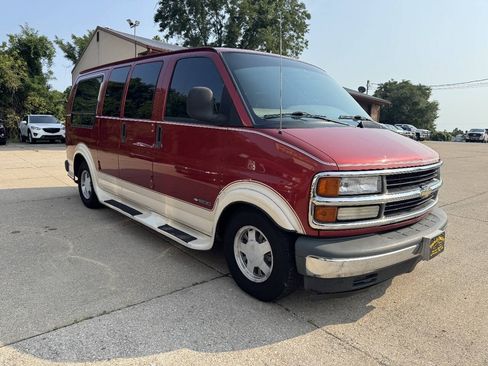 Used 1997 Chevrolet Express 1500 RWD image 3