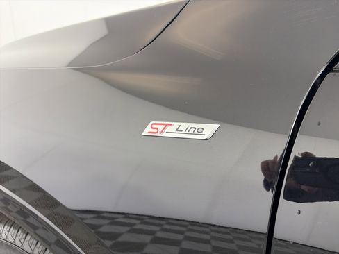 Used 2024 Ford Escape ST-Line image 18