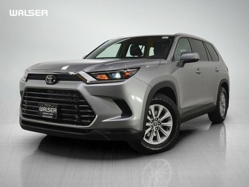 Used 2025 Toyota Grand Highlander AWD image 1