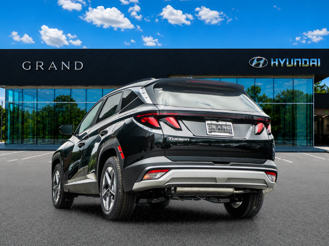 New 2026 Hyundai Tucson SEL Plus w/ Tow & Go Package FWD image 3