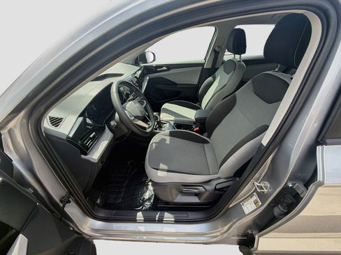 Certified 2024 Volkswagen Taos S FWD image 18