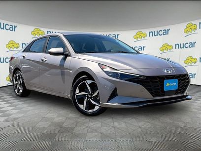 Used 2023 Hyundai Elantra SEL w/ Convenience Package