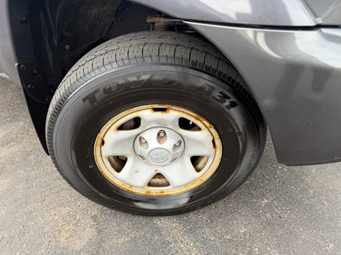 Used 2014 Toyota Tacoma 4x4 Double Cab w/ SR5 Package image 44