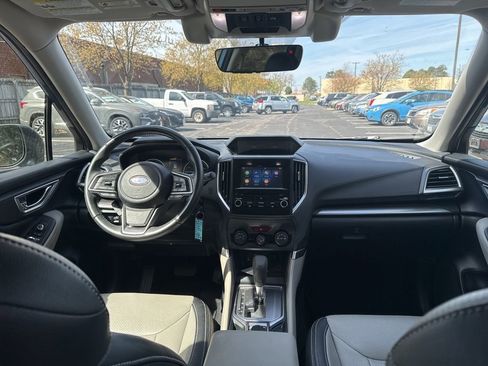 Used 2019 Subaru Forester Premium w/ All-Weather Package image 9