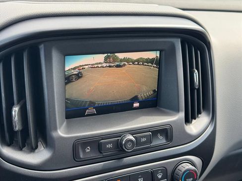 Used 2022 Chevrolet Colorado W/T w/ WT Convenience Package AWD/4WD image 24