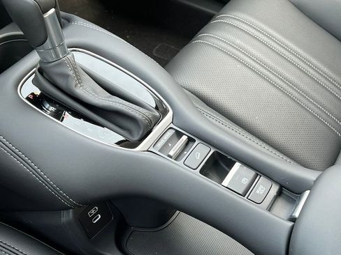 New 2026 Honda HR-V EX-L image 25