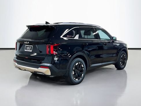 New 2026 Kia Sorento S image 7