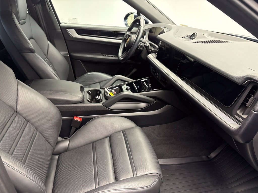 Certified 2024 Porsche Cayenne S AWD/4WD image 25