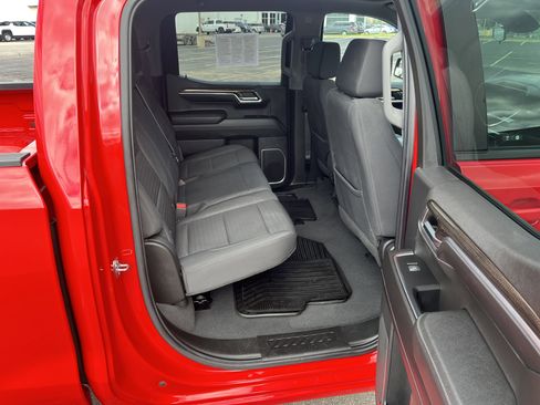 Used 2022 Chevrolet Silverado 1500 LT AWD/4WD image 14