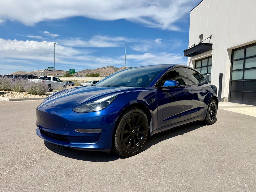 Used 2022 Tesla Model 3 Long Range AWD/4WD image 2
