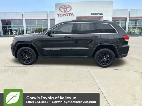 Used 2016 Jeep Grand Cherokee Laredo w/ Quick Order Package 23E image 2