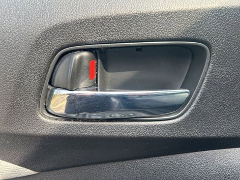 Used 2015 Honda CR-V EX image 11