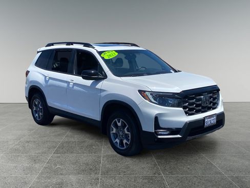 Used 2023 Honda Passport TrailSport image 7