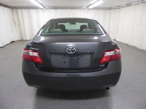 Used 2009 Toyota Camry image 6