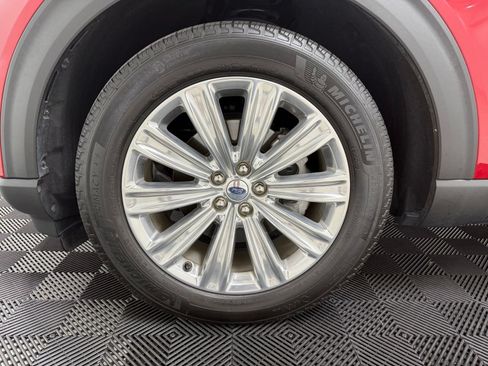 Used 2024 Ford Explorer Limited w/ Limited Technology Package RWD image 11