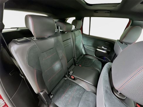Used 2026 Mercedes-Benz GLB 250 4MATIC image 61