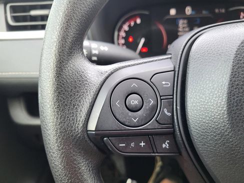 Used 2025 Toyota RAV4 LE FWD image 19